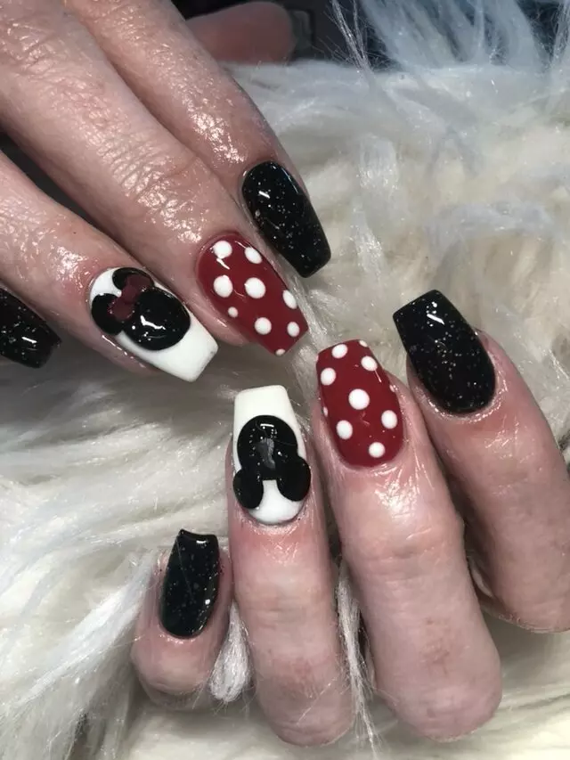 Alma’s Nail Bar