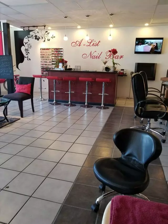 A List Nail Bar