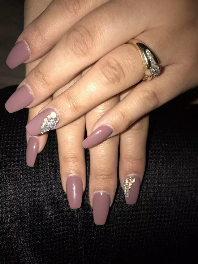 A List Nail Bar