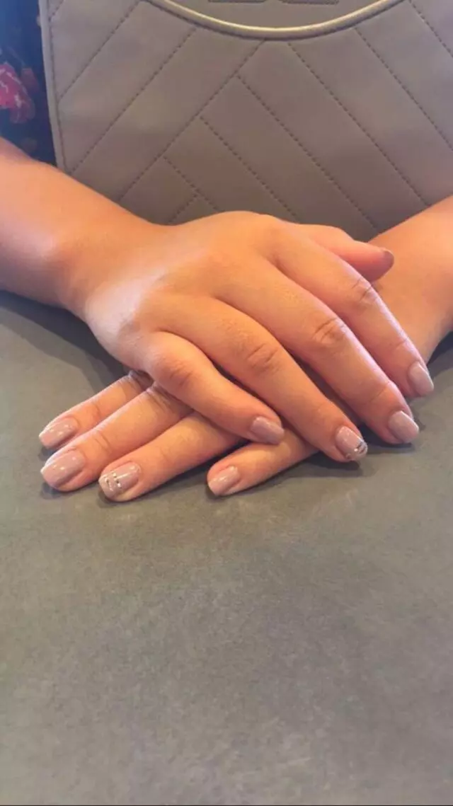 A List Nail Bar
