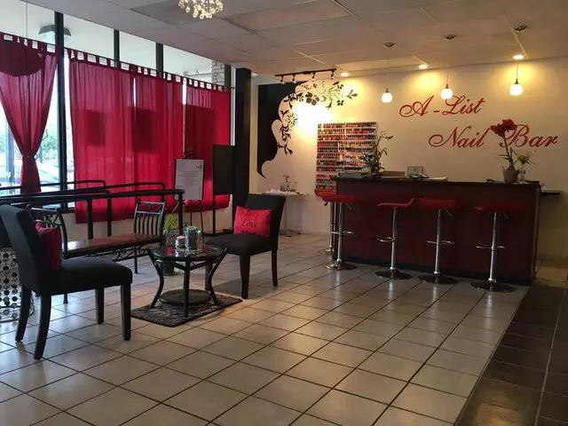 A List Nail Bar