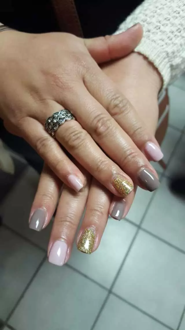 A List Nail Bar