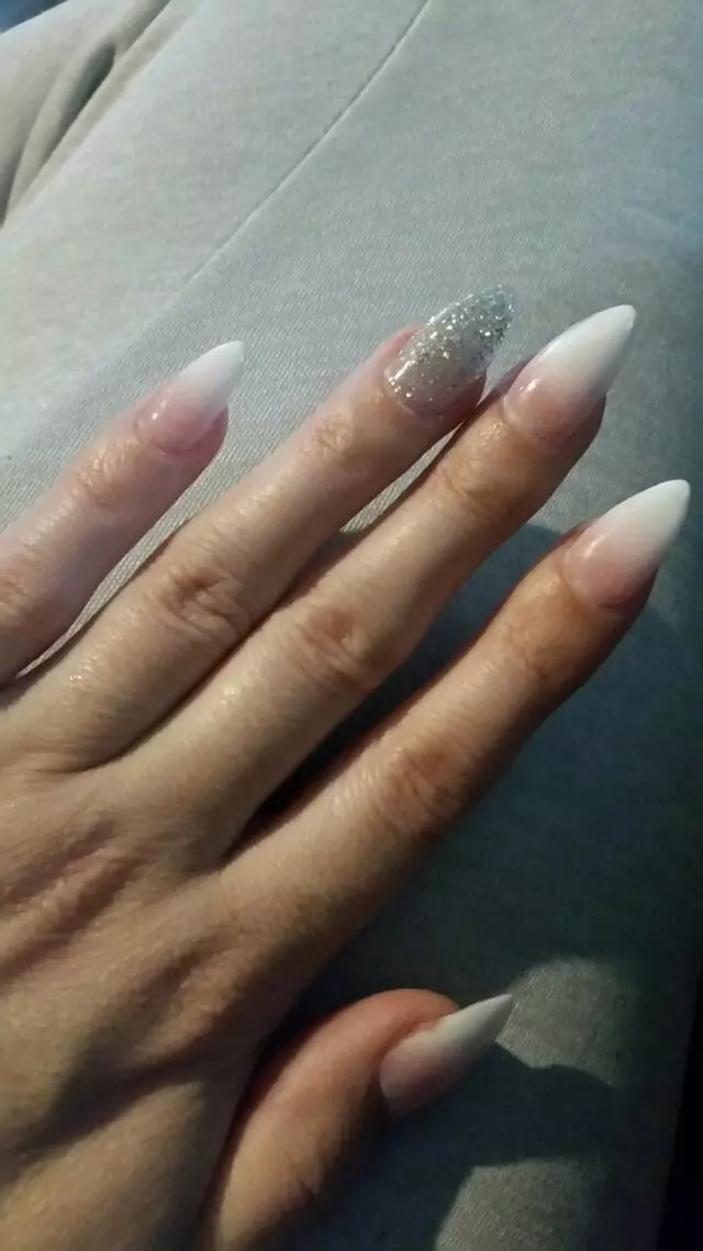 A List Nail Bar
