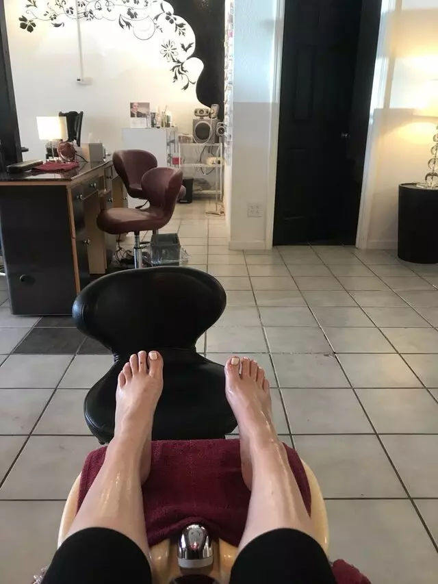 A List Nail Bar