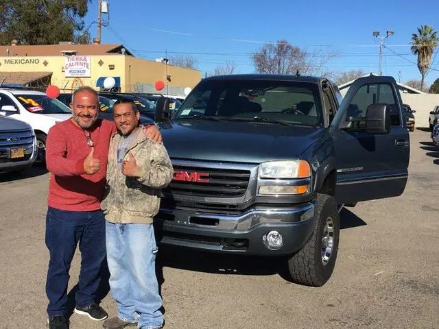 Albertos Auto Center