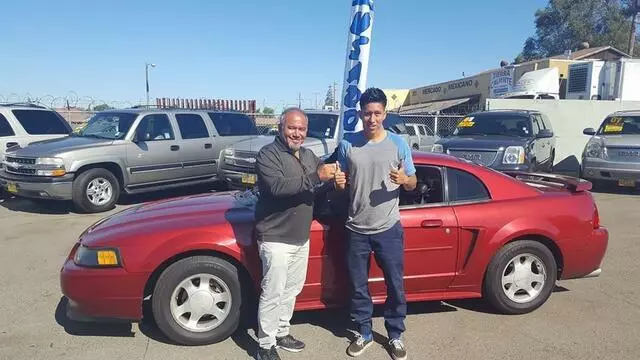 Albertos Auto Center