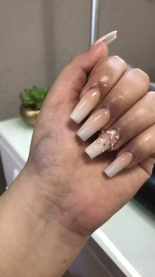 Artistry Nails
