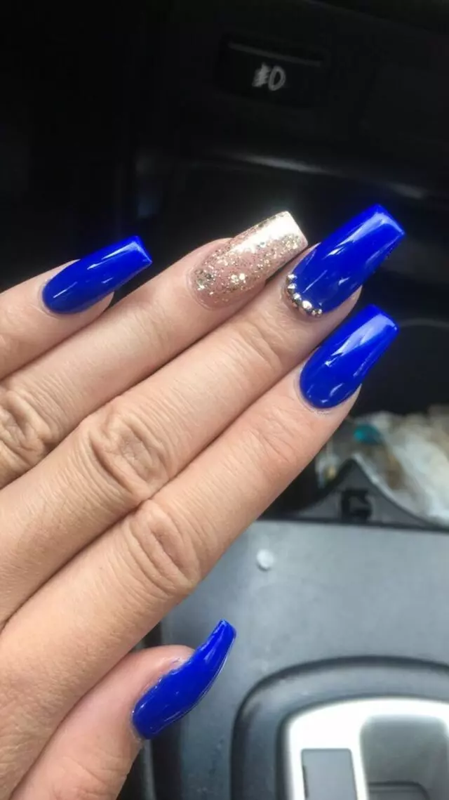 Artistry Nails