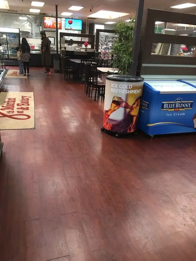 8th St Market & Eatery