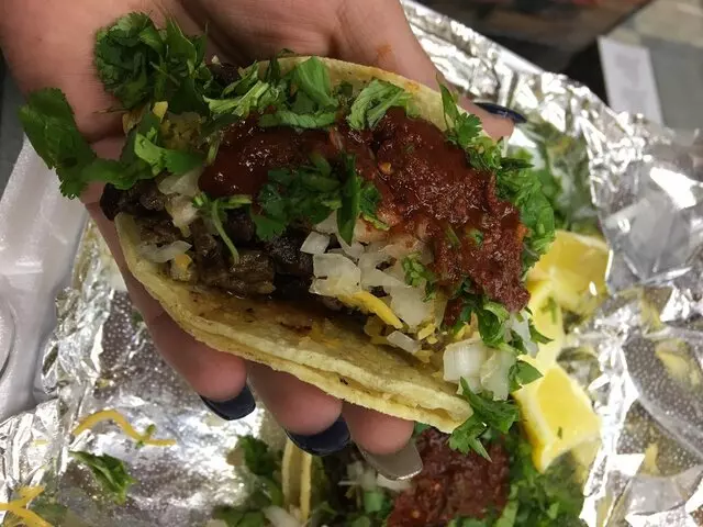 8th St Market & Eatery