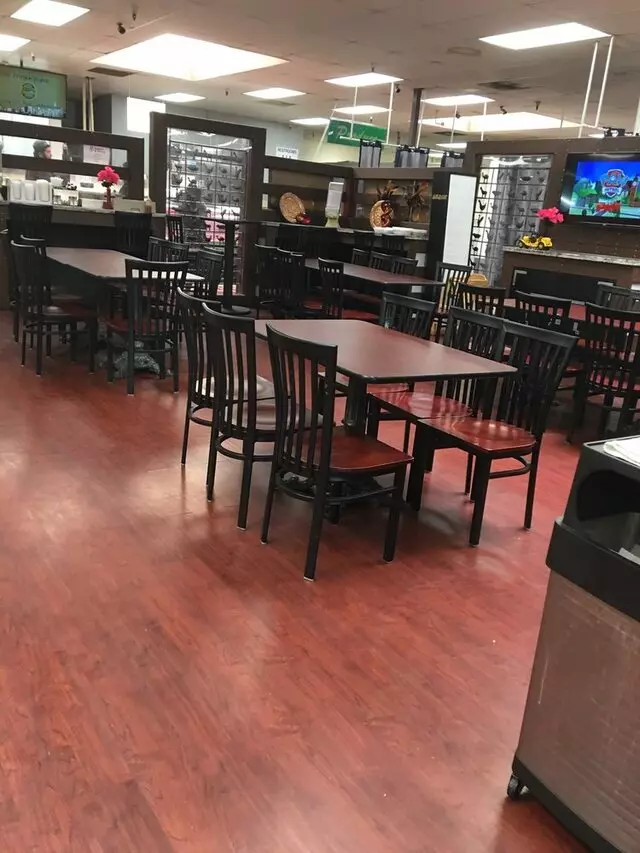 8th St Market & Eatery