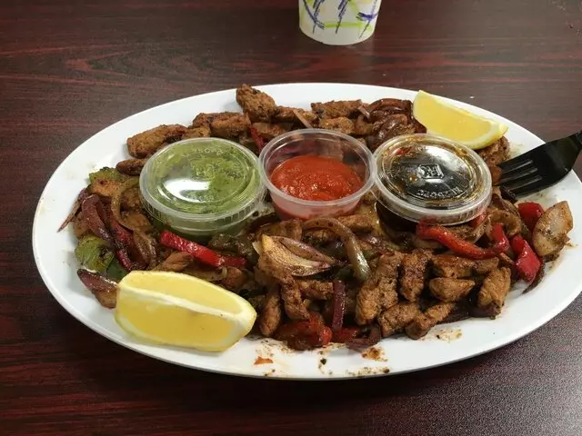 8th St Market & Eatery