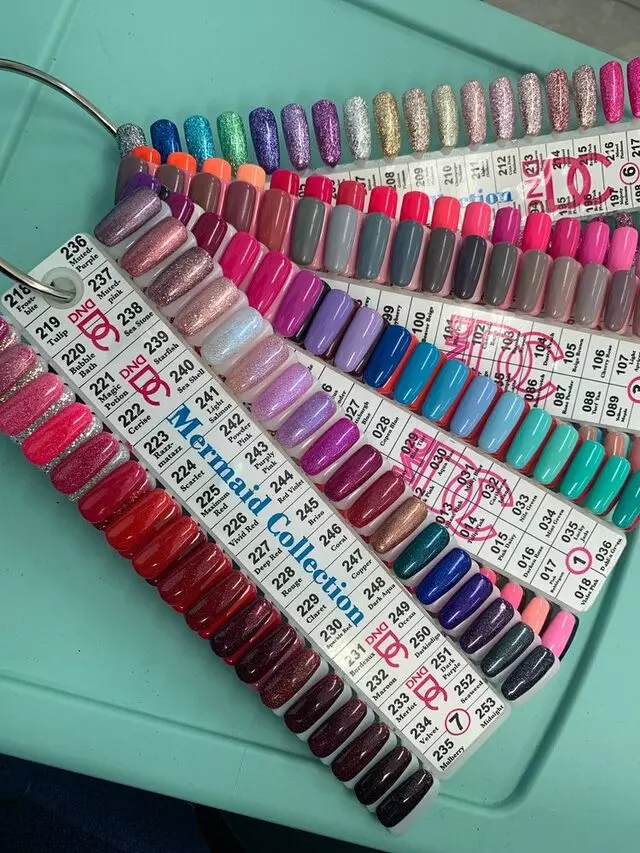 Hi-Lite Nails