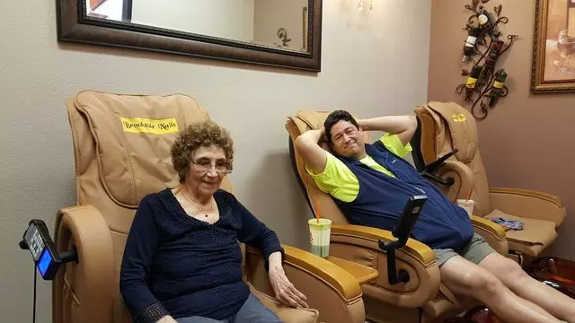 Brookside Nails Day Spa & Boutique