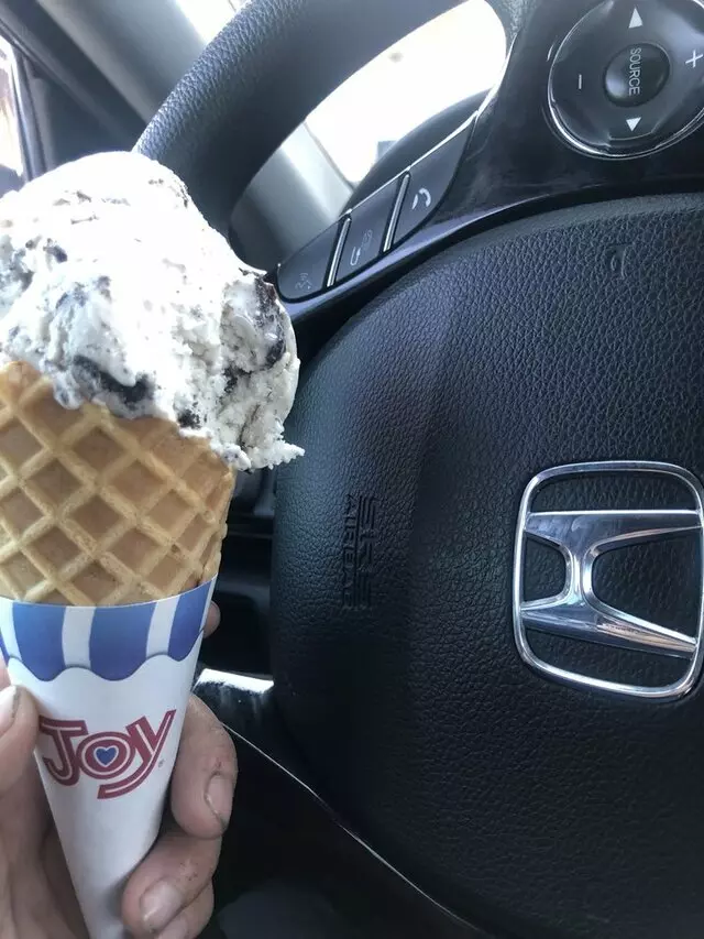 Pearl House Deli & Ice Cream