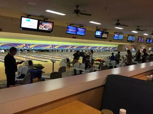 10 Pin Diner