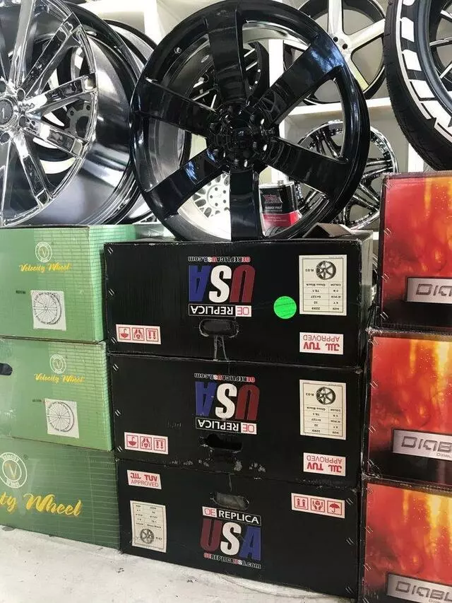 209 Customs Tires and Wheels