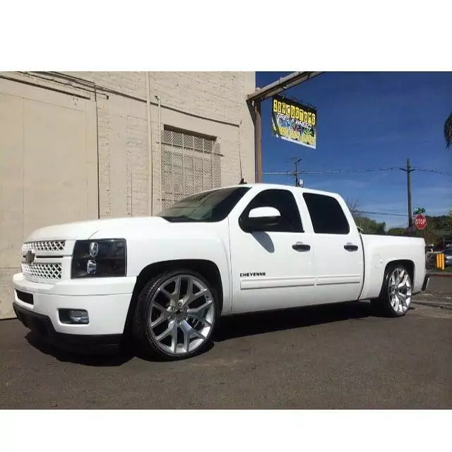 209 Customs Tires and Wheels