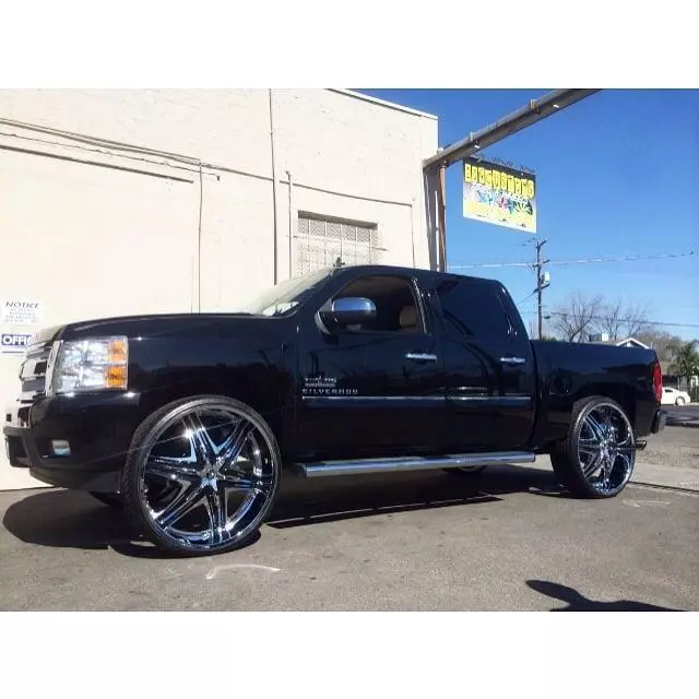 209 Customs Tires and Wheels