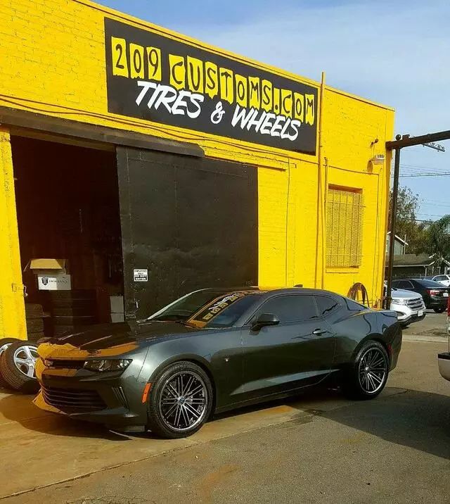 209 Customs Tires and Wheels