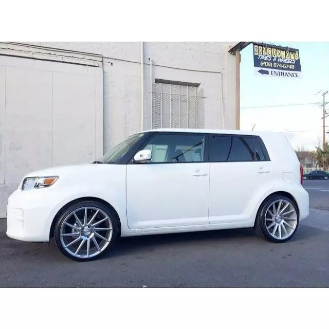 209 Customs Tires and Wheels