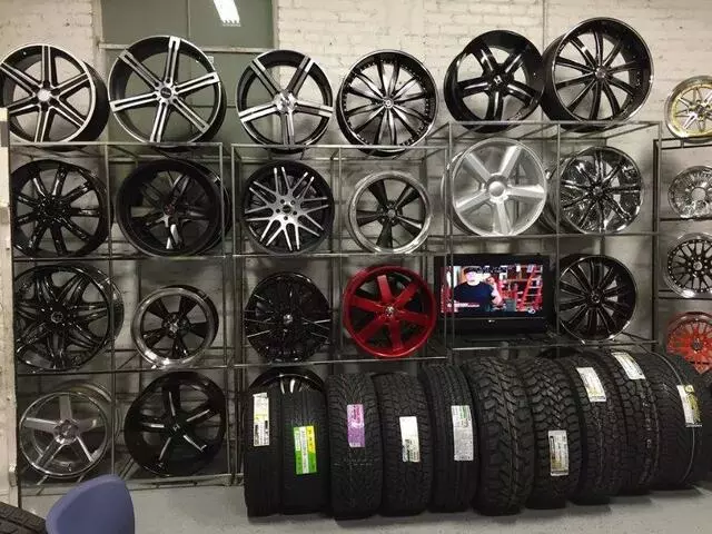 209 Customs Tires and Wheels