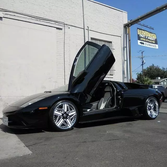 209 Customs Tires and Wheels