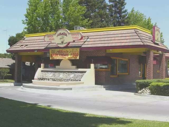 Alberto’s Mexican Food