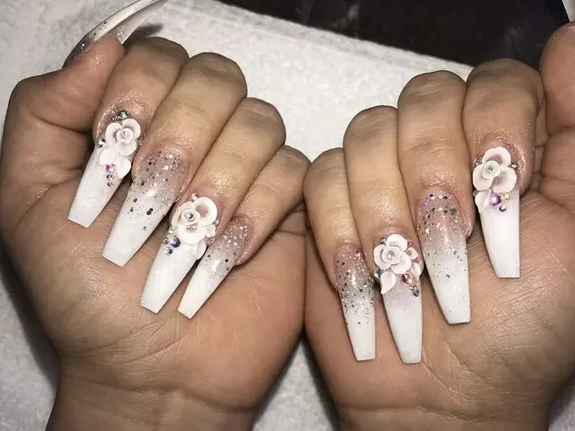 Lovely Nails By Rose