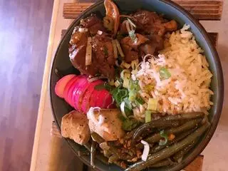Dobo's Deli