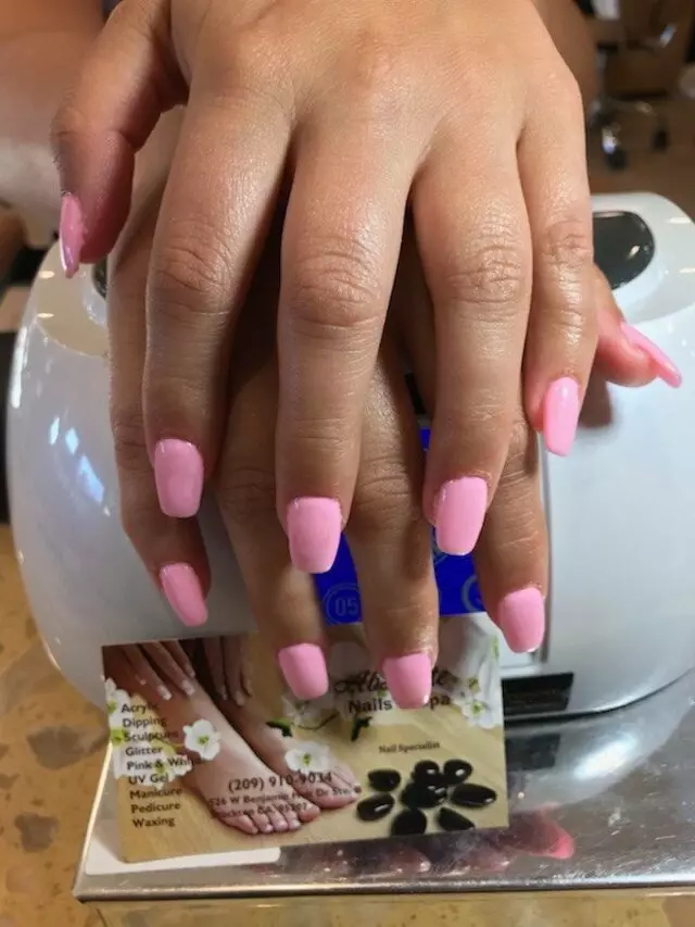 Absolute Nails