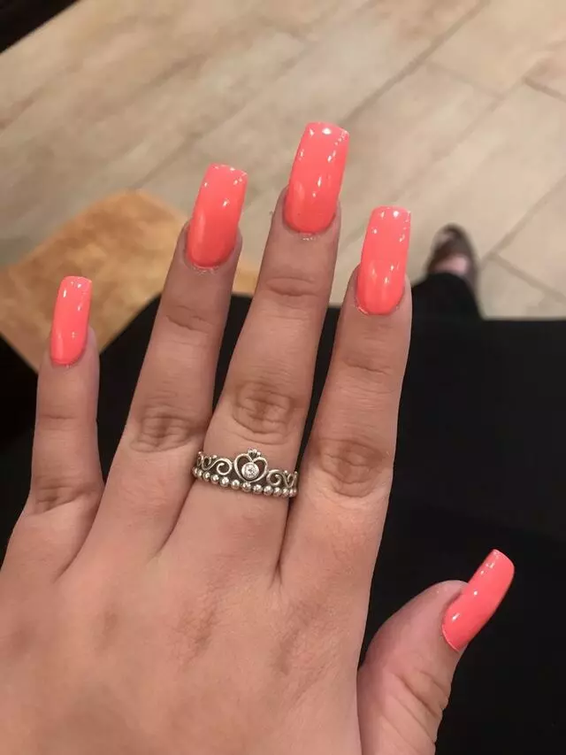 Absolute Nails
