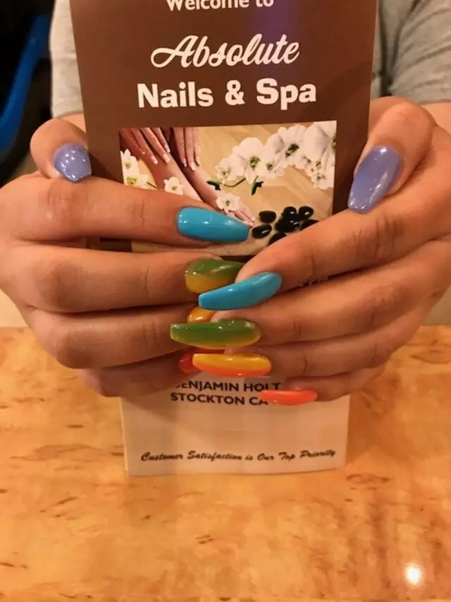Absolute Nails