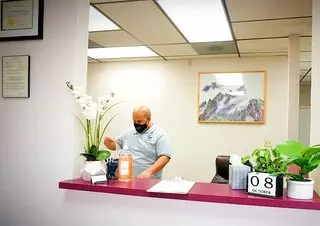 Uyayi Acupuncture & Herbal Medicine