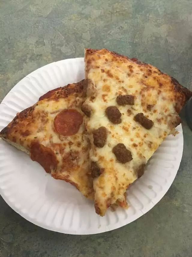 Alfalfa’s Pizza Deli