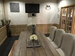 Night owl lounge