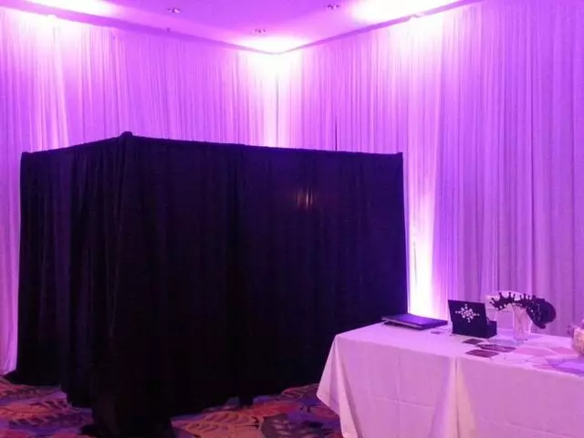 Aura Photo Lounge