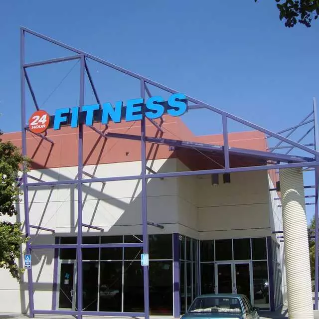 24 Hour Fitness - Benjamin Holt