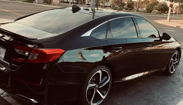 20/20 Glass Tinting and Window Replacement